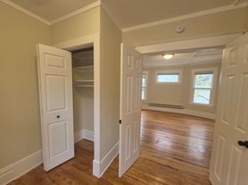 New!! Main Level 2 Bedroom in St Paul Duplex!!, 2 br / 1.0 ba, $1350