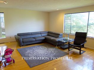 184 Austin St #1, Newton, MA 02465