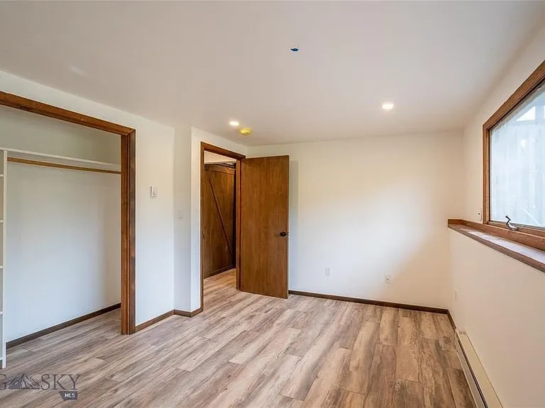 901 S Black Ave #B — Photo 11