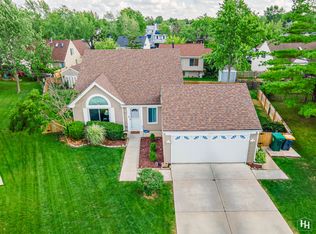 1007 Sunset Cir, Streamwood, IL 60107