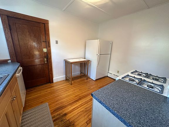 3rd image of 15 Herbert Rd