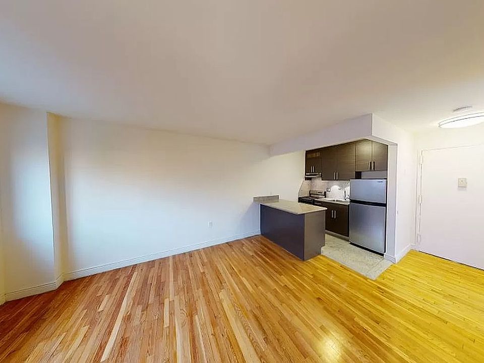 1st image of 50 Prince St APT 2H