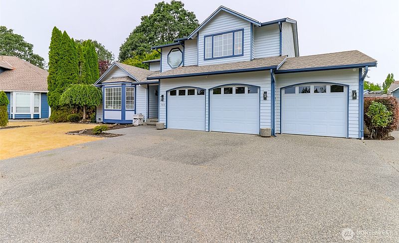 2nd image of 7415 92nd Avenue Ct SW