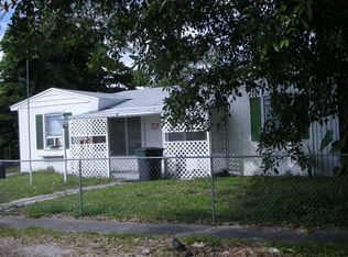 1045 NW 133rd St, North Miami, FL 33168