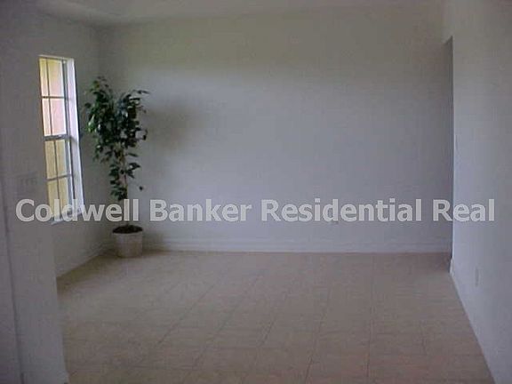 5th image of 1229 NE 14th Ave