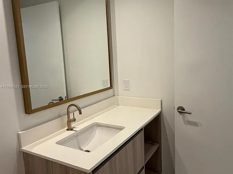77 SE 5th St #1611 — Photo 17