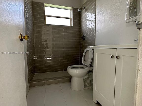3rd image of 15801 NW 32nd Ave