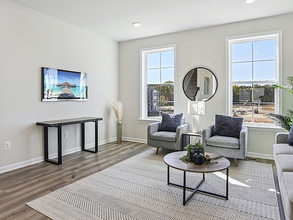4th image of Presidential Pkwy Homesite V9