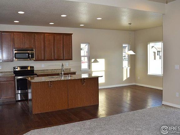 2nd image of 5143 Carmon Dr