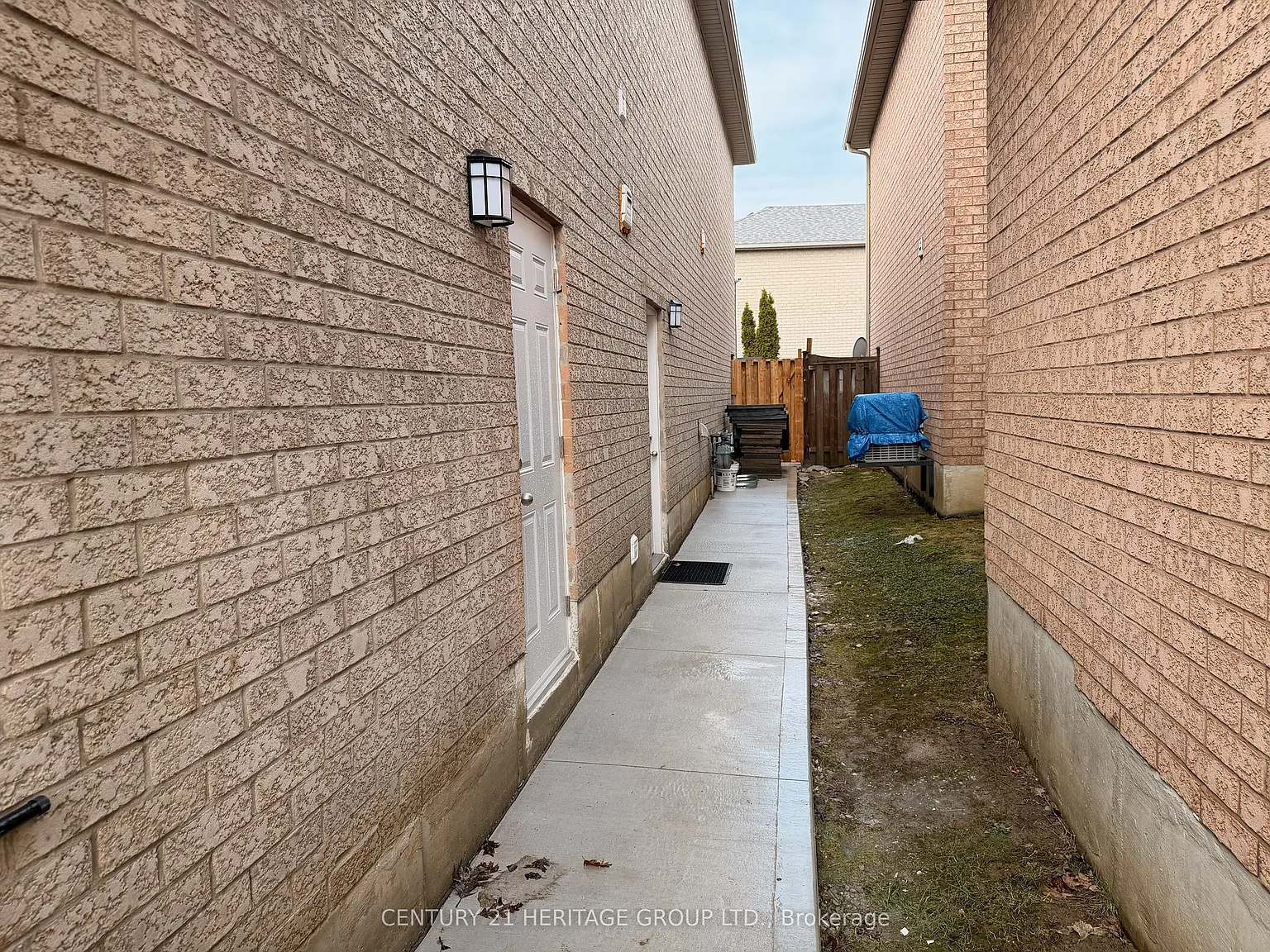 2 bed, $2,100 — Photo 3
