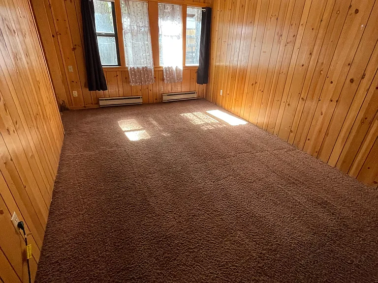 613 Diamond St — Photo 4