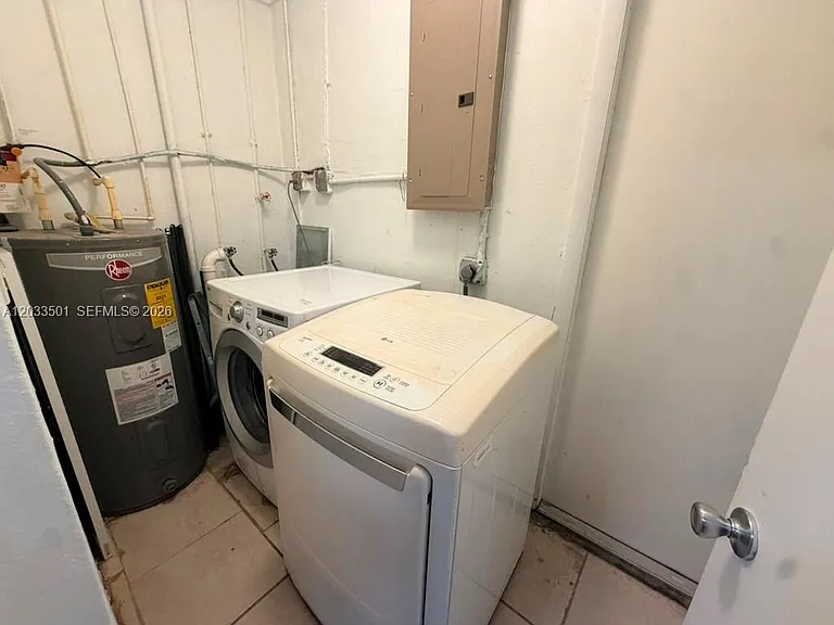 274 NE 141st St #3C — Photo 19