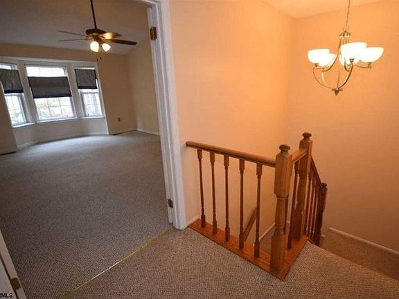 3rd image of 102 Cherokee Dr Unit 102