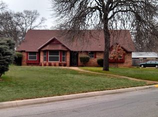 6328 Banbury Dr, Forest Hill, TX 76119