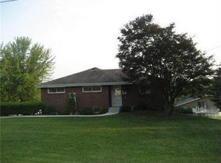 1120 Linn Dr, Belle Vernon, PA