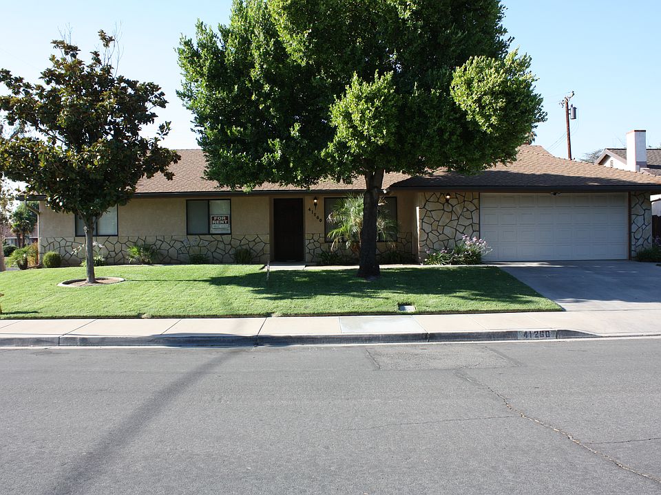 Nice Landscaped Corner Lot