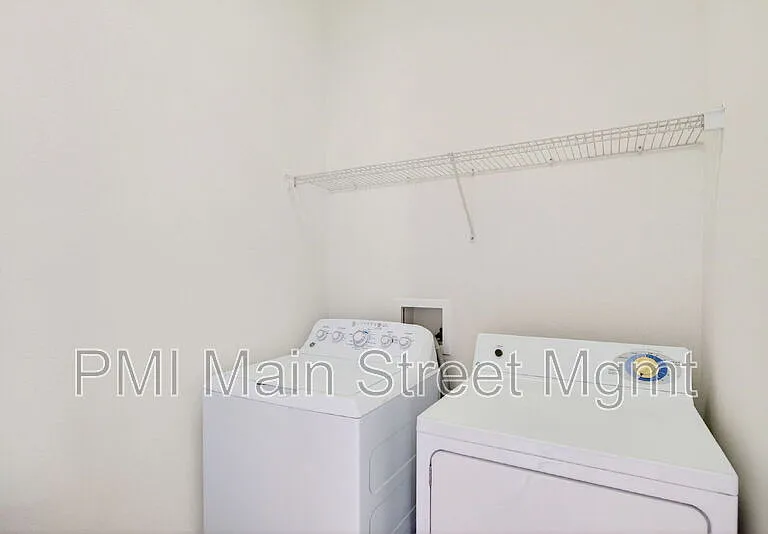 10935 Derringer Dr — Photo 16