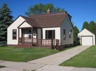 1419 N 7th St, Manitowoc, WI 54220