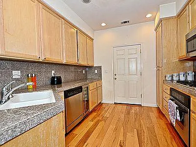 6186 Moore Pl — Photo 7