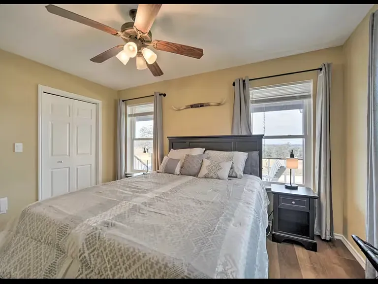 324 Deer Rd — Photo 22