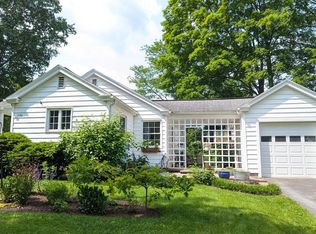 1146 Old Boalsburg Rd, State College, PA 16801