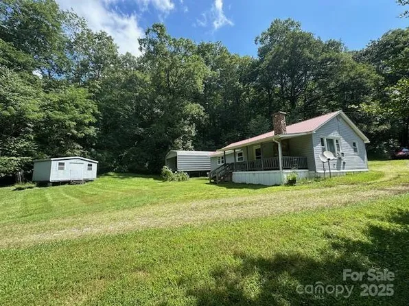 1880 Brasstown Rd, Cullowhee, NC 28723