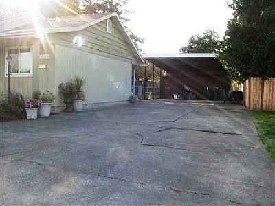 2nd image of 1340 21st St SE