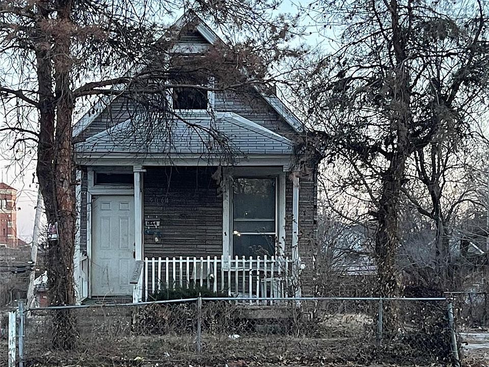 2nd image of 5066 Union Blvd