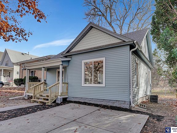3rd image of 3021 N St