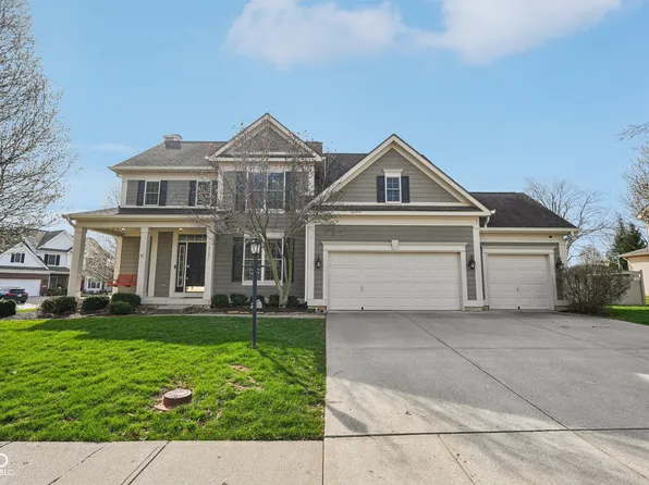 6121 Pine Bluff Dr, Avon, IN 46123