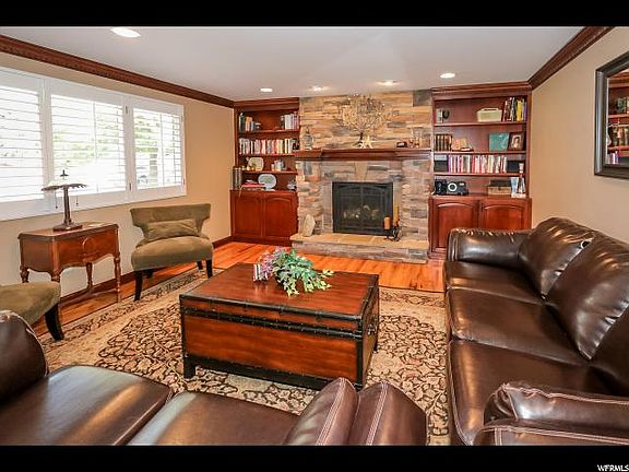 3rd image of 2926 E McBride Dr