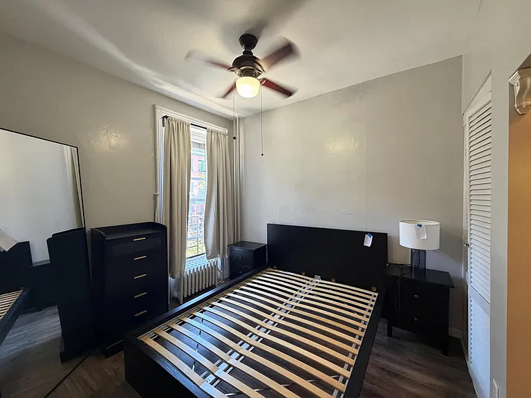 528 Bloomfield St #3 — Photo 2