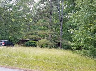 1433 Leach Dr, Lawrenceville, GA 30045