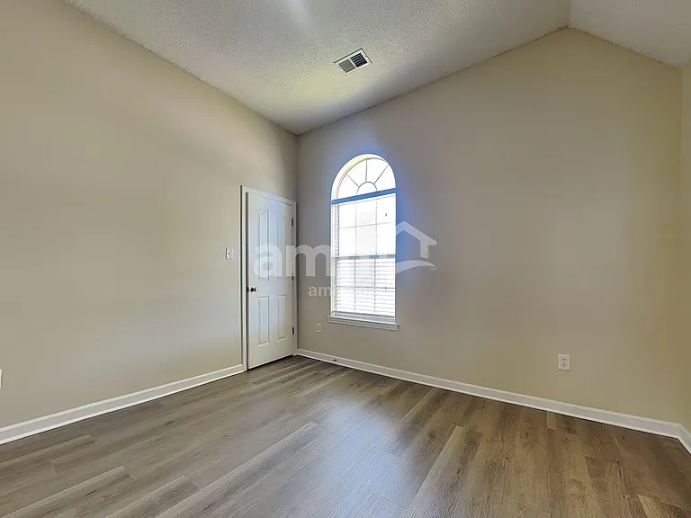 13148 Braybourne Pkwy — Photo 14