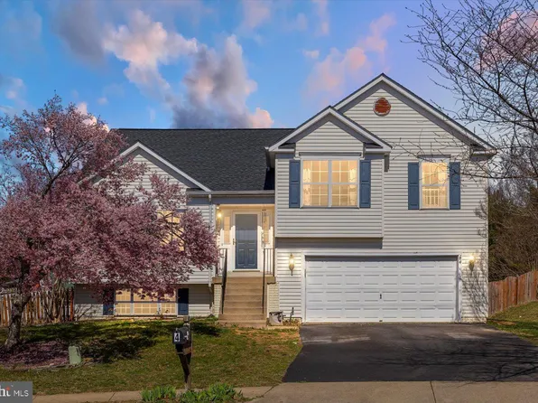 4 Little Field Dr, Fredericksburg, VA 22405