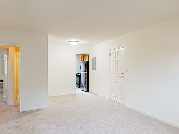 2nd image of 100 N Trenton St #2