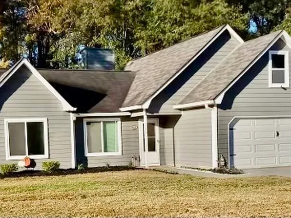 1768 Floye Dr, Loganville, GA 30052