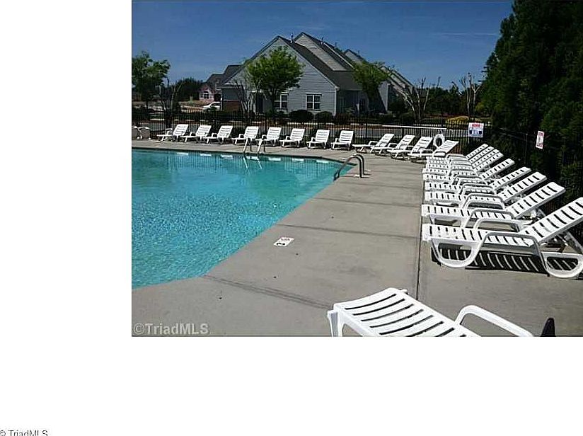 2nd image of 555 Song Sparrow Ln