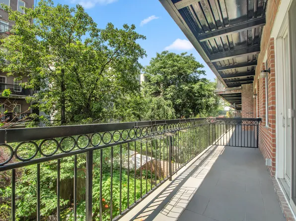 350 2nd Street image 2 of 8