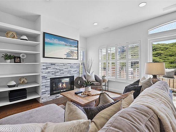 3rd image of 11 Lucente Ln