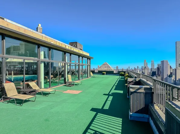 20 West 64th Street image 11 of 17