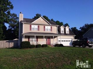 140 Lawndale Ln, Sneads Ferry, NC 28460