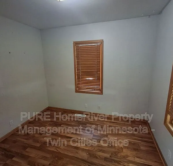 3321 37th St E — Photo 9