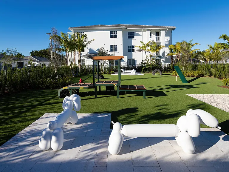 Elan Polo Gardens — Photo 17