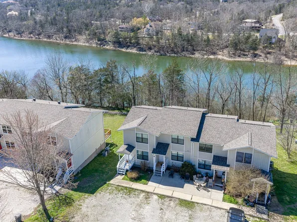 45 Blue Water Dr APT 1, Holiday Island, AR 72631