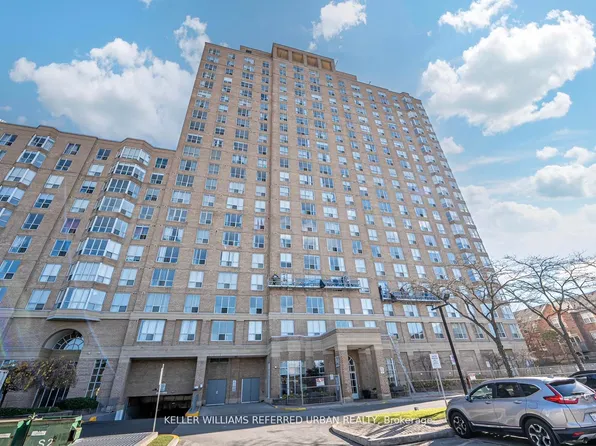 21 Overlea Blvd #1209, Toronto, ON M4H 1P2