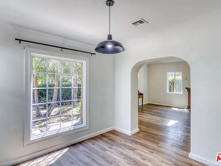 2127 Malcolm Ave — Photo 14