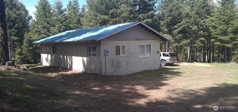 2nd image of 51 Trap Line Loop Road
