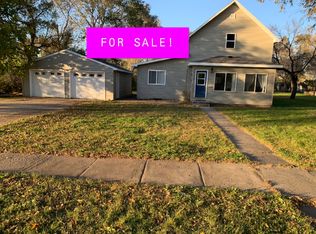 409 E 5th Ave, Redfield, SD 57469