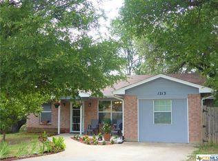 1213 E Avenue M, Belton, TX 76513